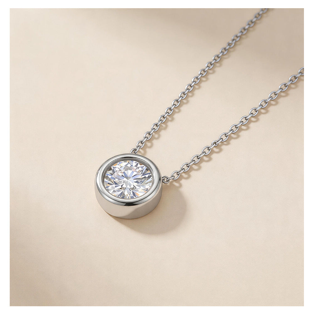 Round Solitaire Necklace 一 Moissanite, Waterproof